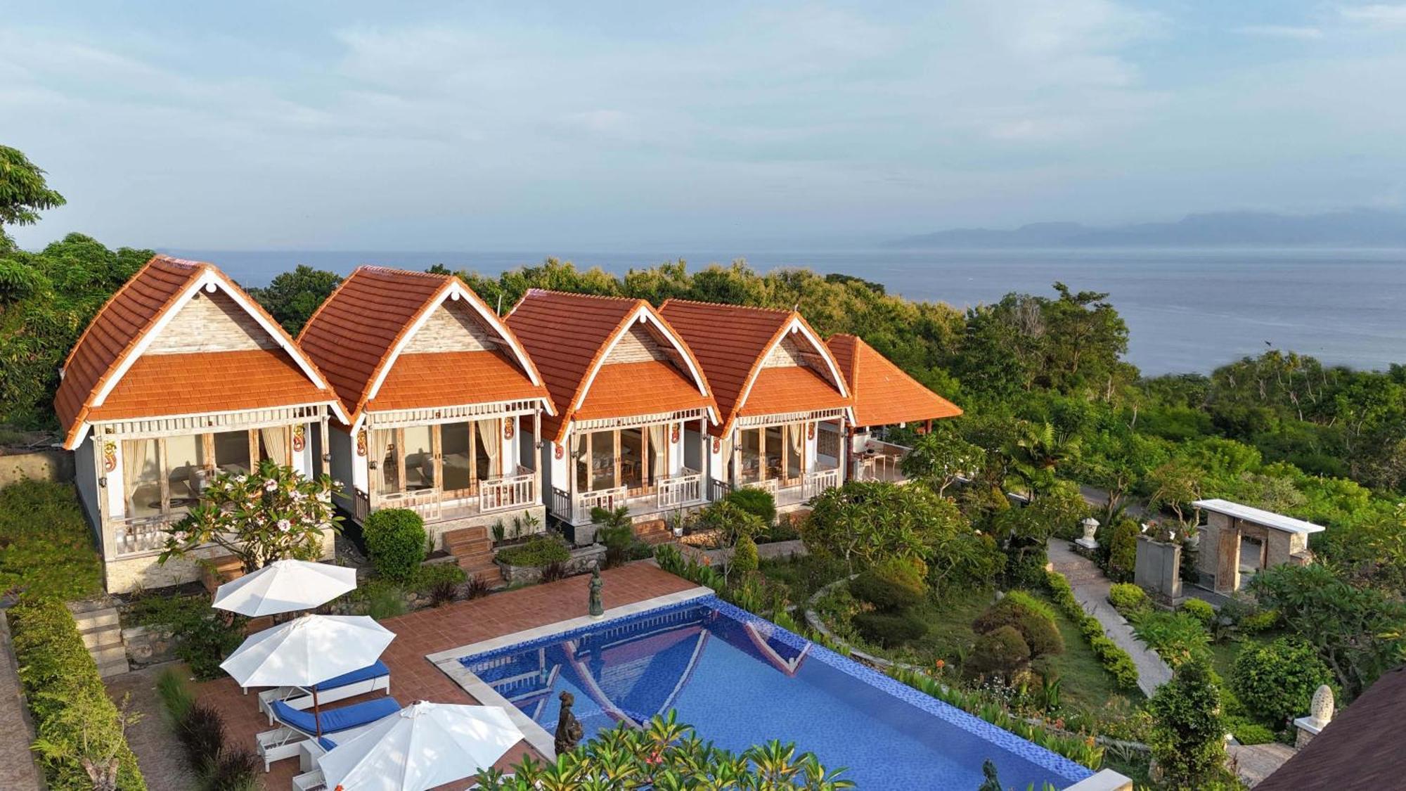 Hotel D'Arya Sea View à Batununggul Extérieur photo
